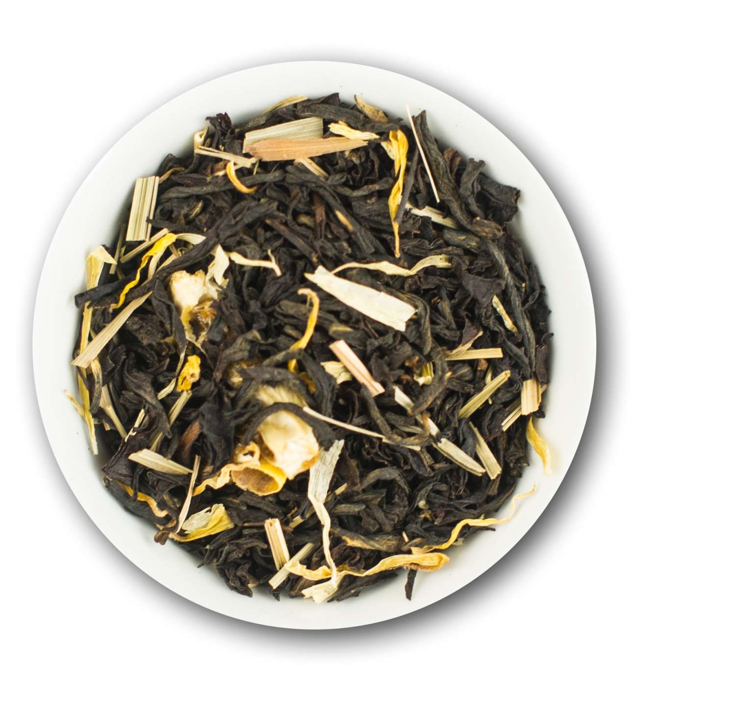 Schwarzer Tee mit Kräutern und Blüten in einer weißen Schale. Draufsicht.