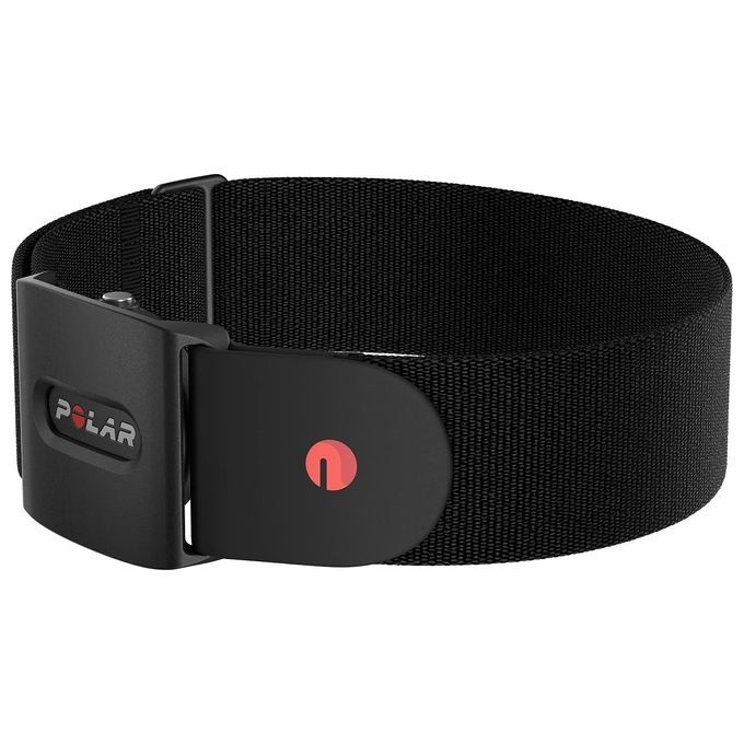 Schwarzer Polar-Herzfrequenzsensor mit Textilband und rotem Logo. Das Band ist mit einem Verschluss versehen.