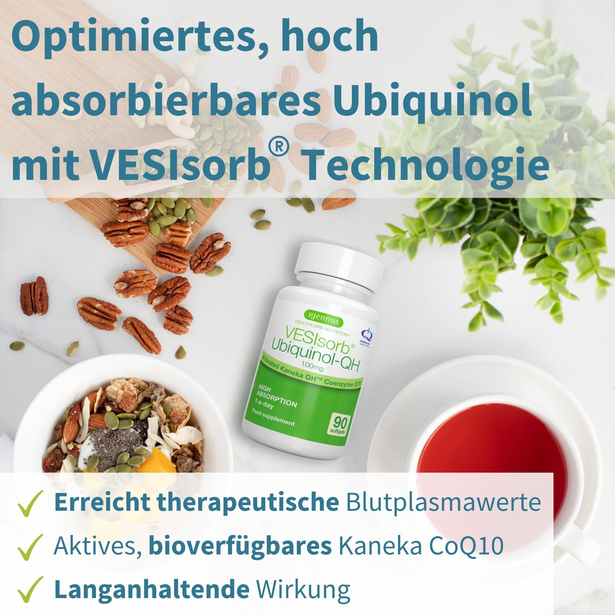 Flasche Ubichinol-QH neben Frühstücksschüssel und Tasse Tee, mit Text über VESIsorb Technologie.