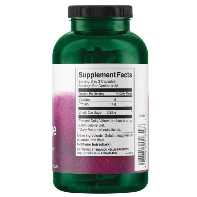 Rückseite der grünen Flasche. Etikett mit Nährwertangaben: "Shark Cartilage 2.25 g". Enthält Fisch (Hai).