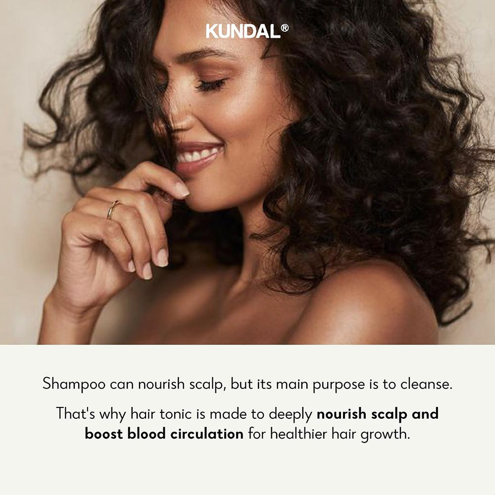 Frau mit langen, dunklen Haaren. Text: Shampoo reinigt, Tonic nährt und fördert die Durchblutung für gesünderes Haar.