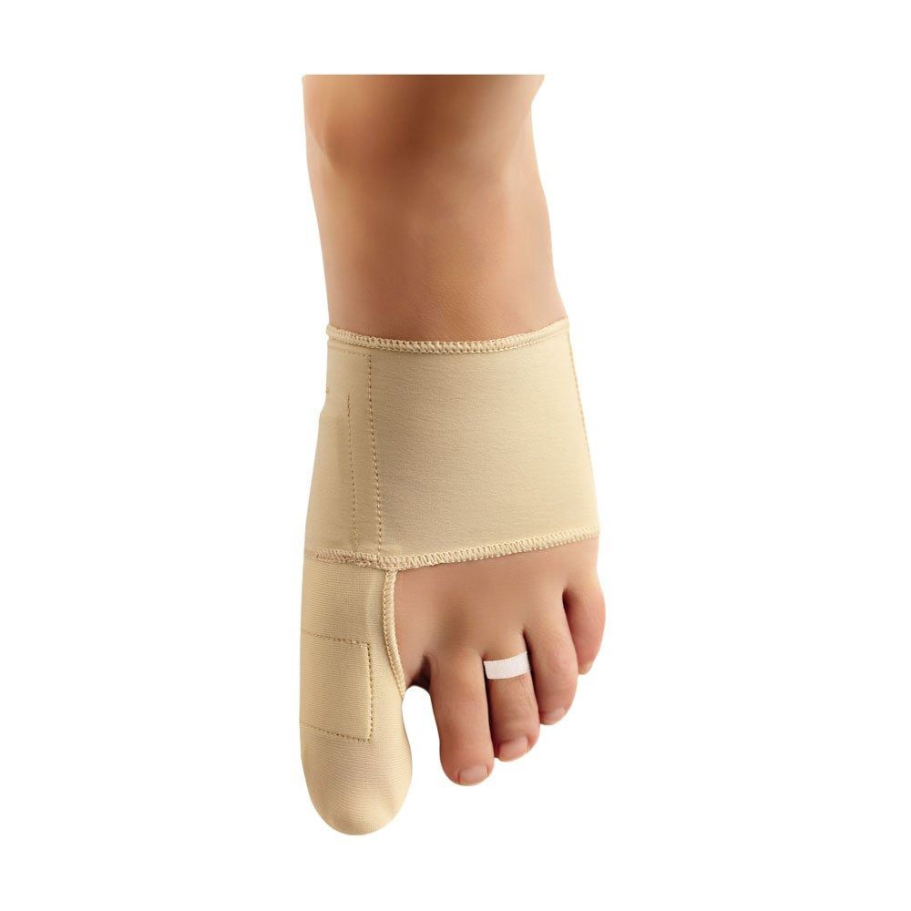 Fußbandage mit Zehenspreizer für den großen Zeh und Bandage um den Mittelfuß.