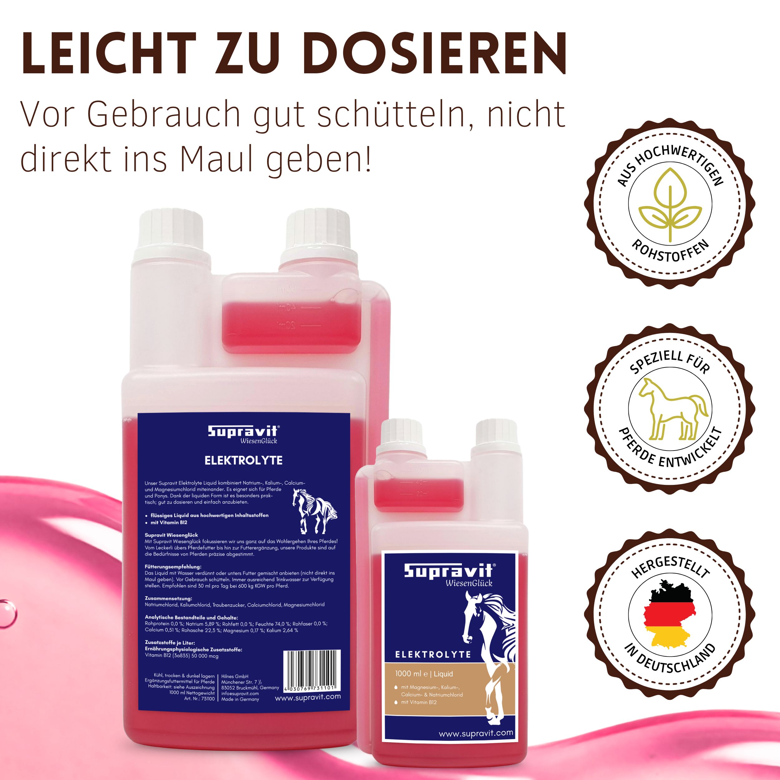 Zwei Elektrolytflaschen. Aufschrift: Supravit Elektrolyte. Leicht zu dosieren. Aus hochwertigen Rohstoffen, speziell für Pferde entwickelt.