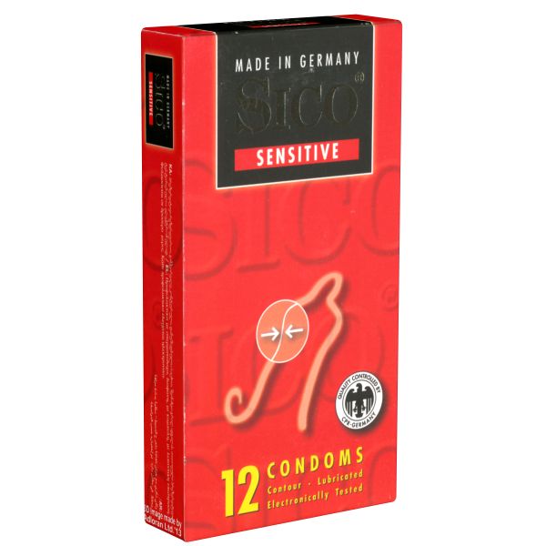 Rote Verpackung mit Produktinformationen. Schwarzer Schriftzug Sico Sensitive. 12 Kondome. Made in Germany. Mit Qualitätszeichen.