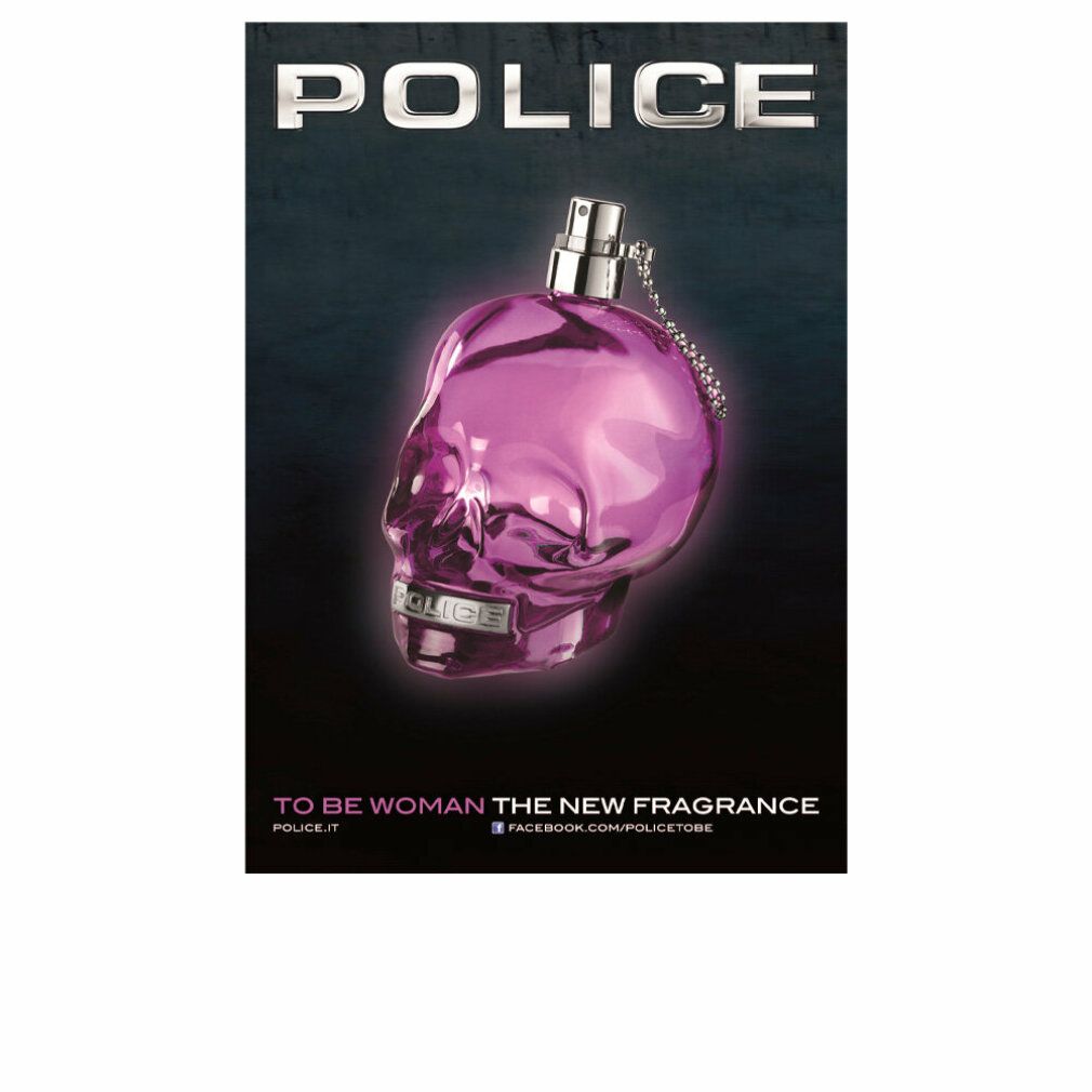 Lila Totenkopf-Parfümflasche auf dunklem Hintergrund, beworben als "TO BE WOMAN THE NEW FRAGRANCE".