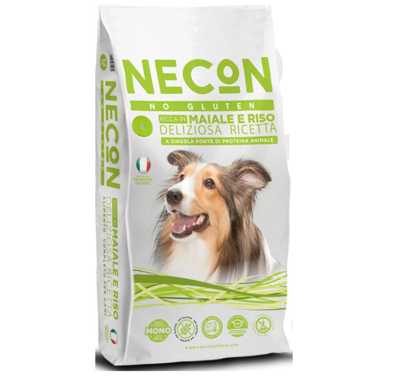 Hundefutterbeutel mit Aufschrift "NECON". Enthält Schweinefleisch und Reis. Abbildung eines Hundes. Italienische Flagge.