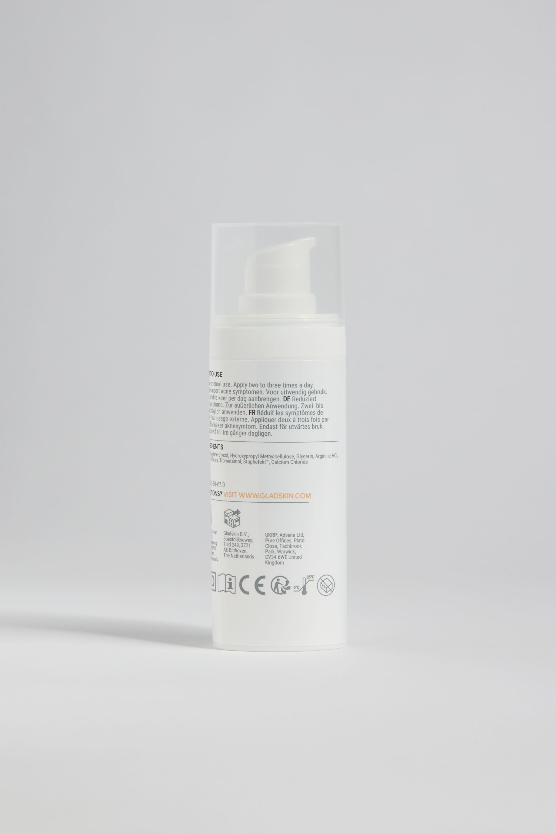 Rückseite der Gladskin Acnefekt Gel Flasche mit Anwendungshinweisen.