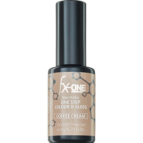 Flasche mit Nagellack. Aufschrift: FX-ONE, Coffee Cream, UV/LED Colour Gel. Schwarzer Deckel, braune Flüssigkeit.