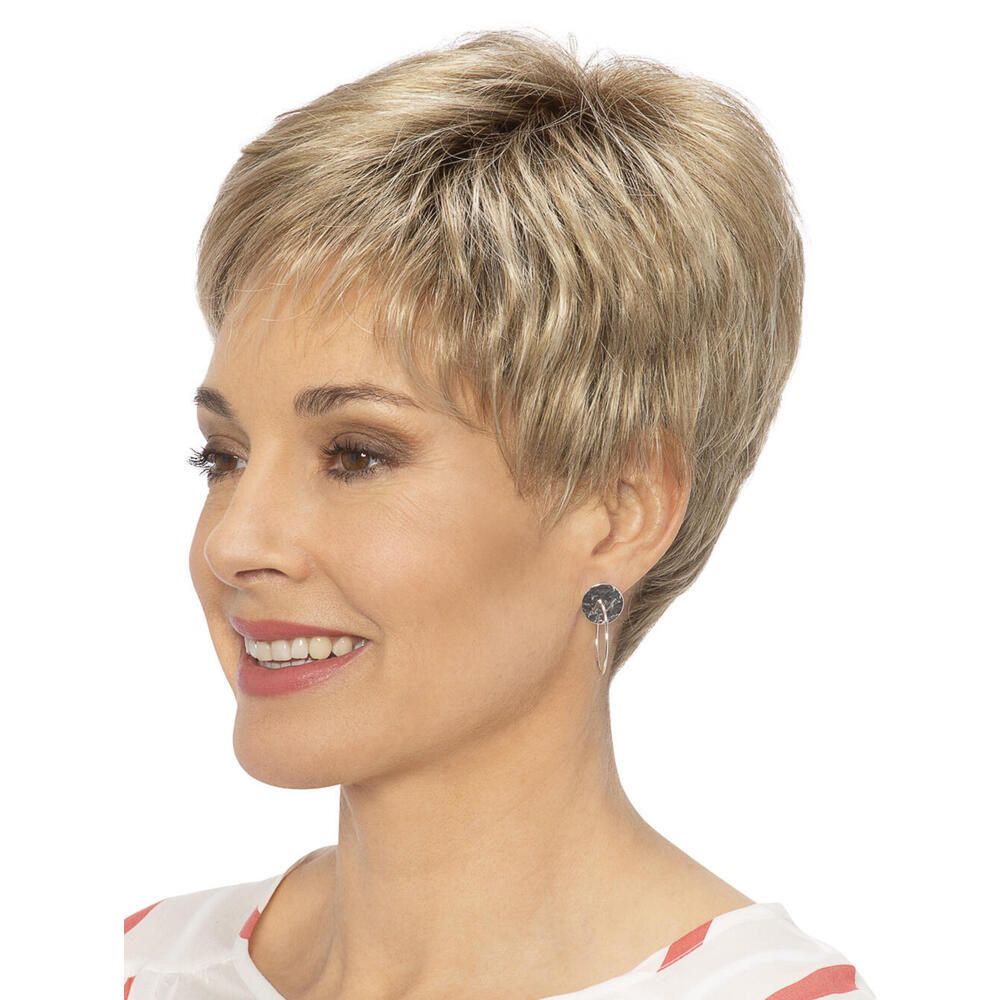 Kurzhaarperücke, blondiert. Frau mit Ohrring. Seitenansicht.