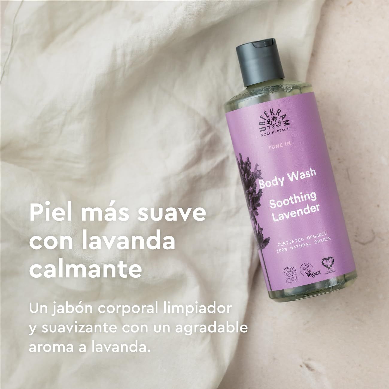 Flasche mit lila Etikett. Text: Body Wash, Soothing Lavender. Zertifizierungen: Vegan, Cosmos Organic, Herzsymbol.