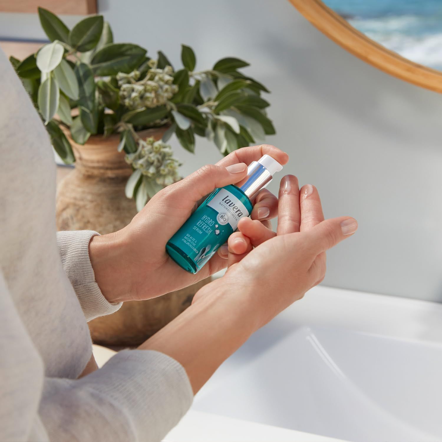 Lavera Hydro Refresh Serum