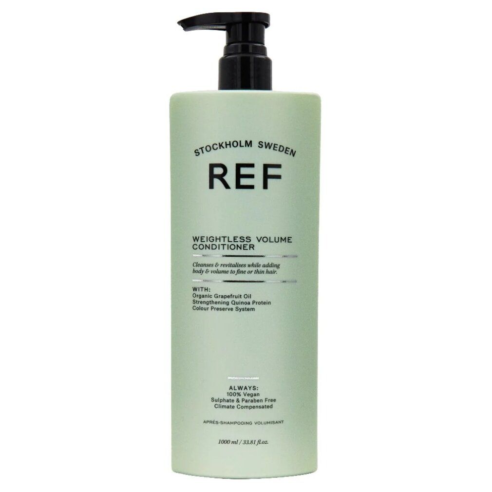 Hellgrüne Flasche mit schwarzem Pumpkopf. Aufschrift: REF WEIGHTLESS VOLUME CONDITIONER. Text: 100% Vegan, Sulphate & Paraben Free.