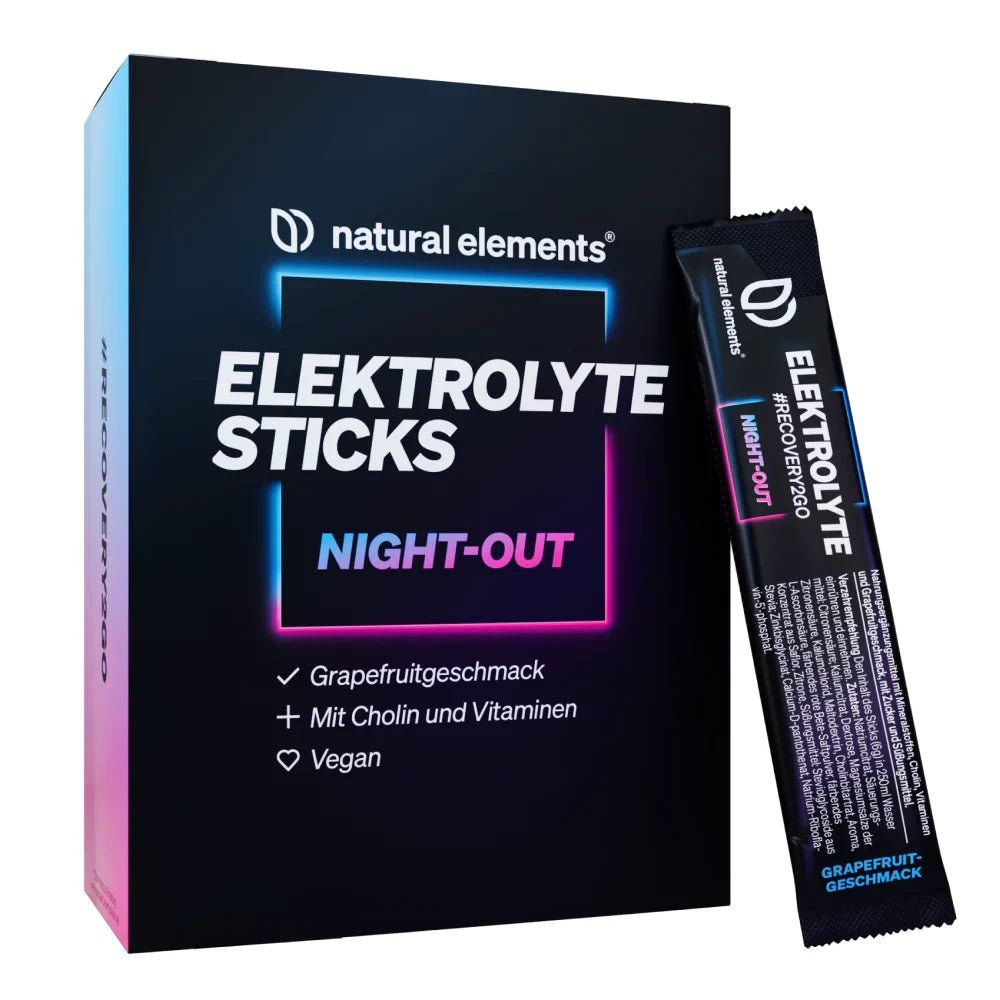 Schwarze Verpackung mit "natural elements" und "Elektrolyte Sticks Night-out". Einzelner Stick mit Text und Grapefruit-Geschmack.