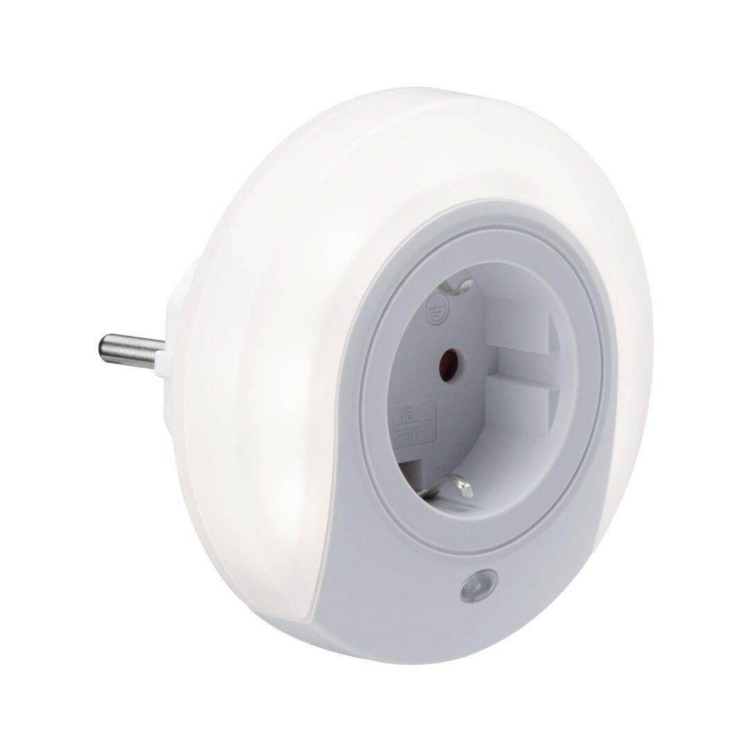 Steckdose mit LED-Nachtlicht, weißes Gehäuse, grauer Sockel, runde Form, Stecker.