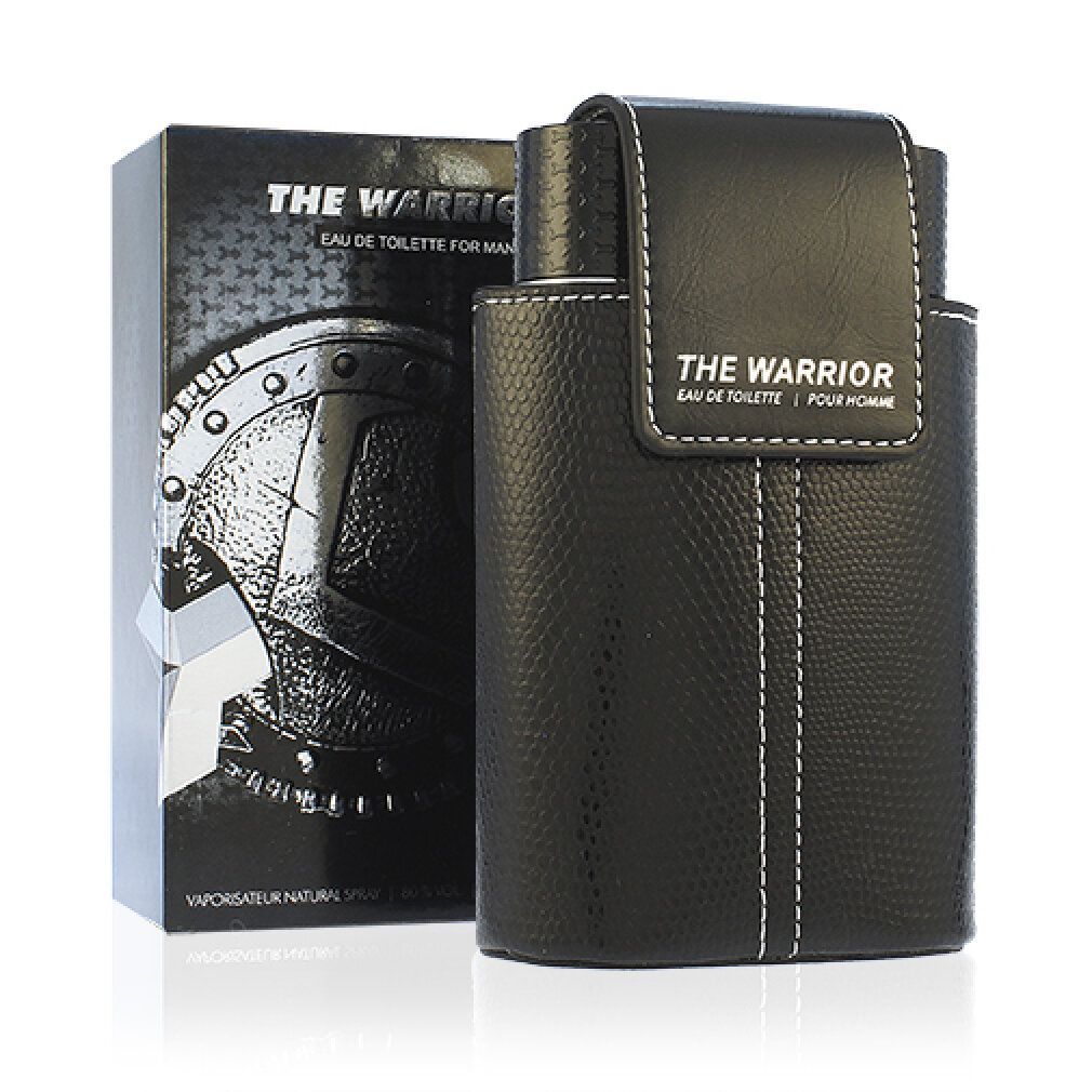 Schwarzes Etui mit weißer Naht und Flakon. Aufschrift 'THE WARRIOR'. Schwarze Box mit silbernem Design. 'EAU DE TOILETTE FOR MAN' Text.