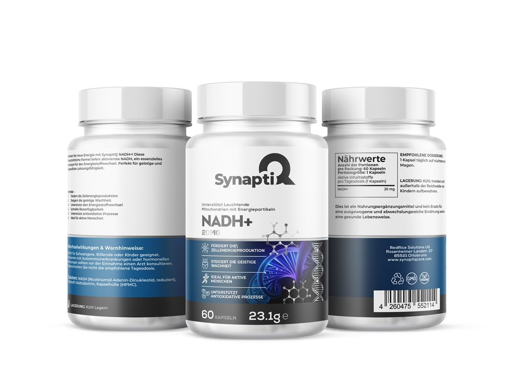 Drei weiße Pillenfläschchen mit blauem Etikett. Aufschrift: SynaptiQ, NADH+. 60 Kapseln, 23.1g. Rückseite mit Text.