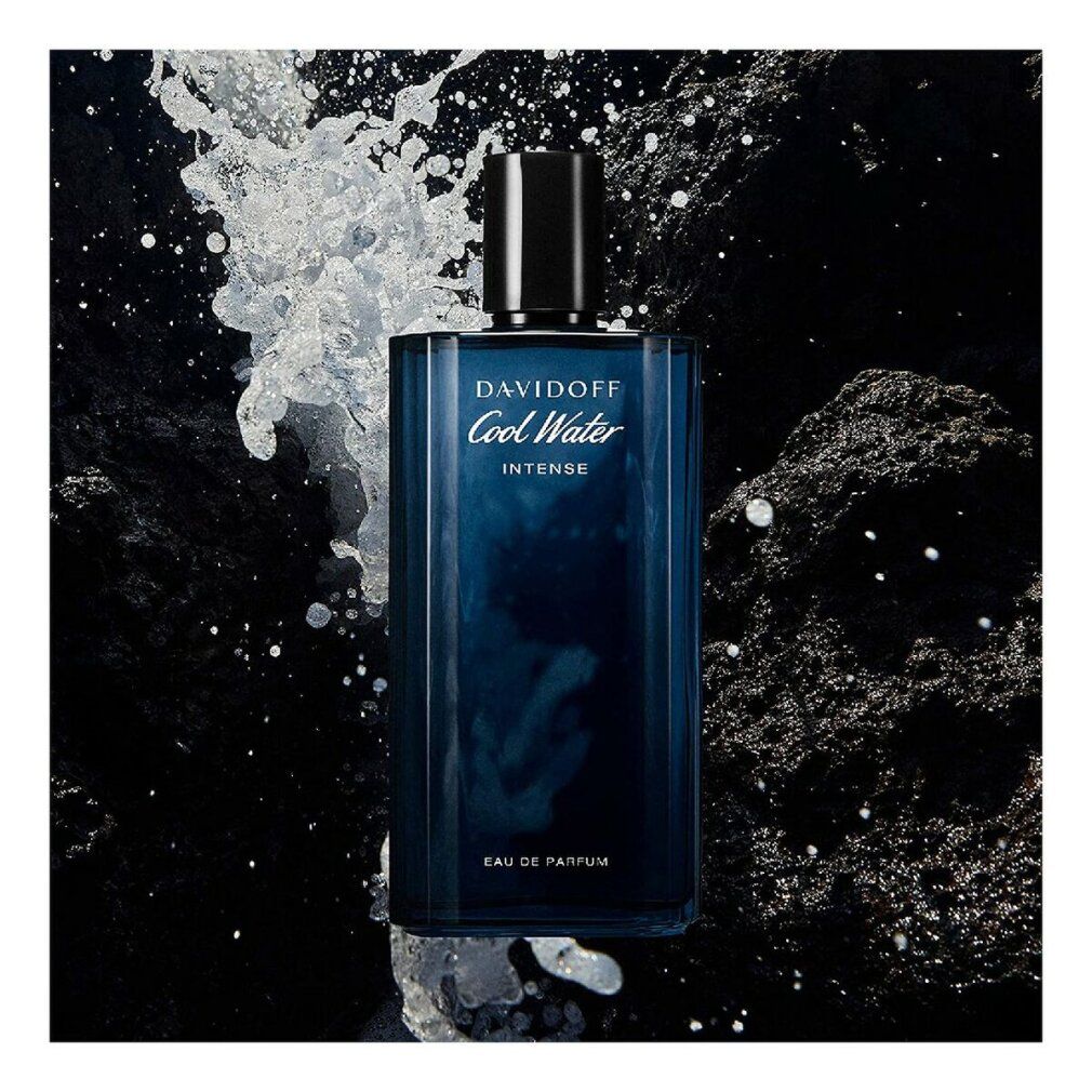 Davidoff Cool Water Intense E.d.P. Nat. Spray. Blaue Flasche, schwarzer Deckel, Wasser-Effekt.