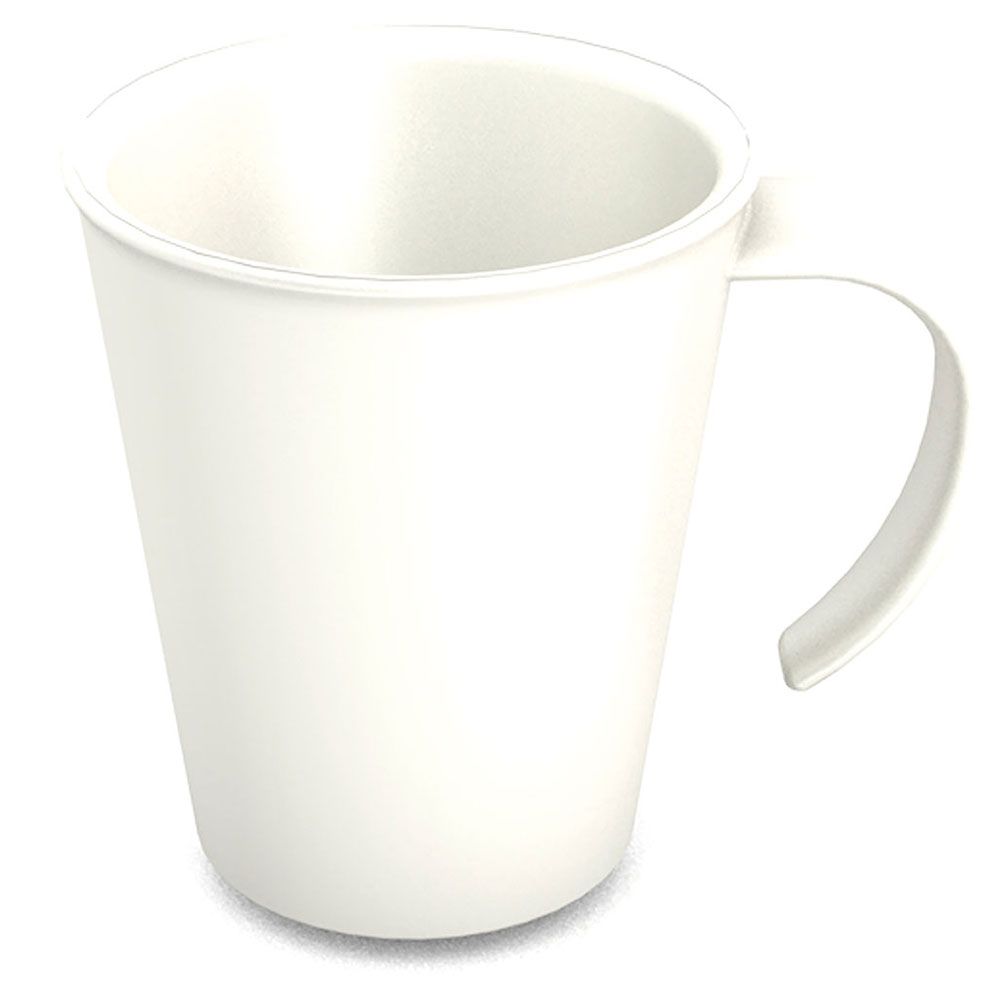 Weißer Becher mit weißem Innenraum und Henkel. Konische Form. Glatte Oberfläche.