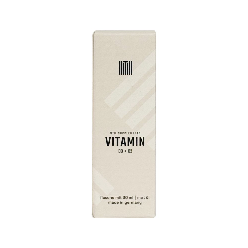 Karton mit Aufschrift: Vitamin D3 + K2. MTM Supplements. Flasche mit 30 ml.