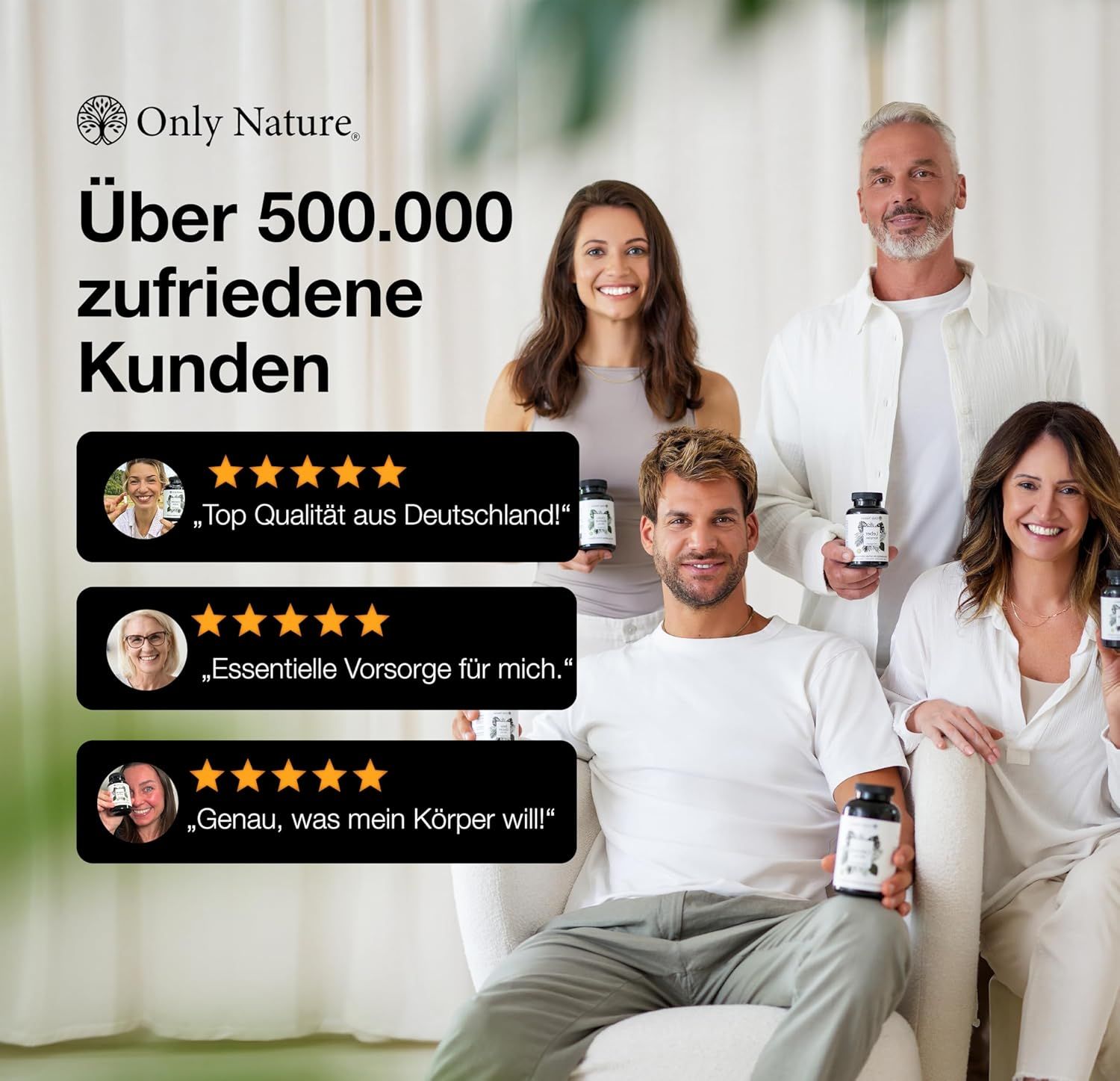 Gruppe von Menschen hält Flaschen. Text: Über 500.000 zufriedene Kunden. Zitate mit 5-Sterne-Bewertungen.