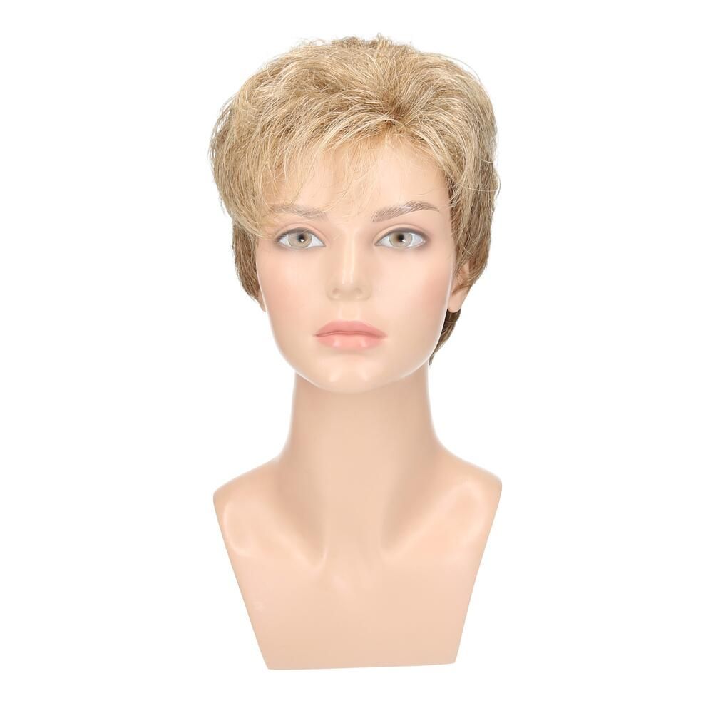 Perücke Ellen von Lofty, blond, auf einer Büste. Kurze, gewellte Haare mit Pony. Frontansicht.