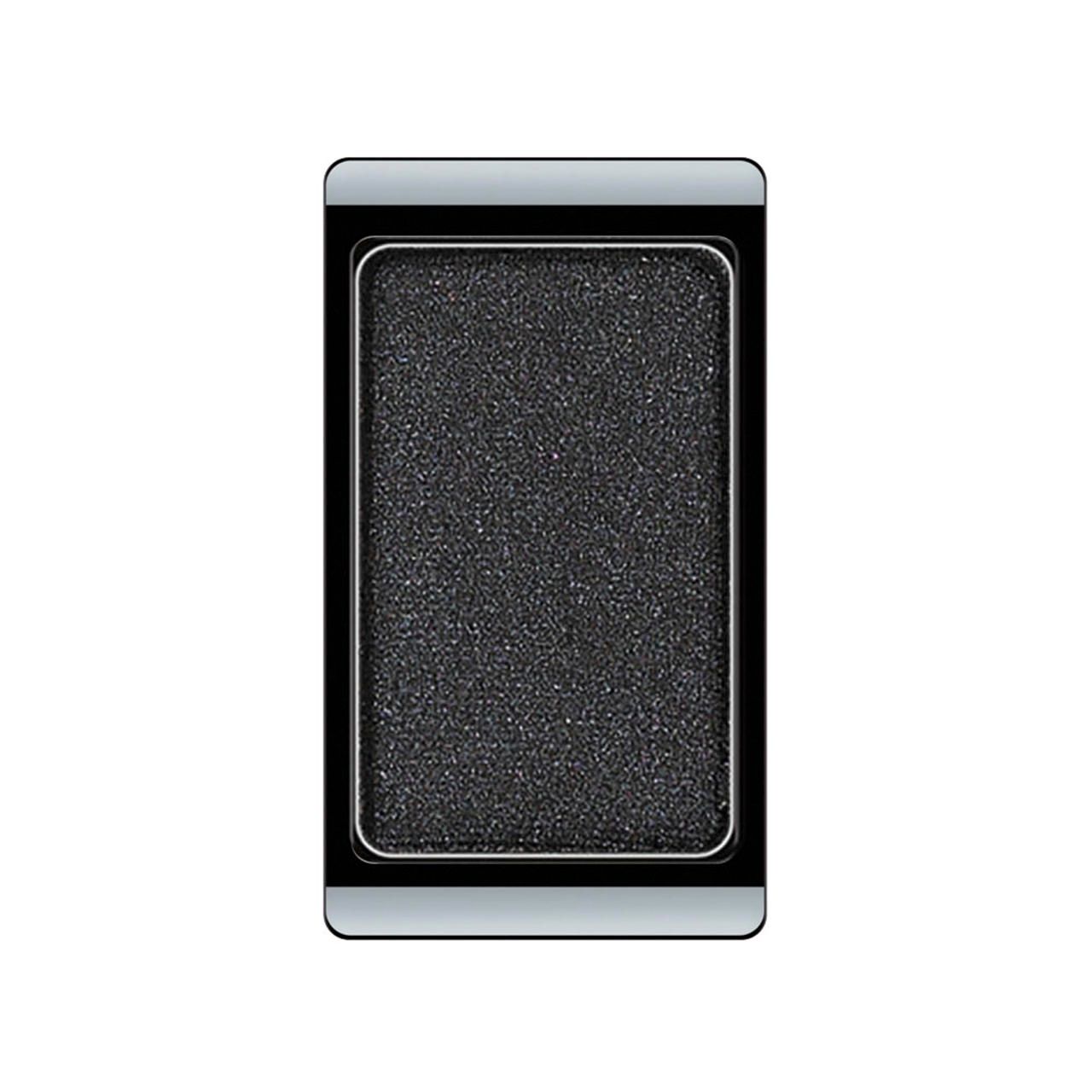 Artdeco Lidschatten Pearlfarben. Schwarzer Lidschatten in rechteckiger Form, in schwarzem Rahmen mit silbernen Akzenten.