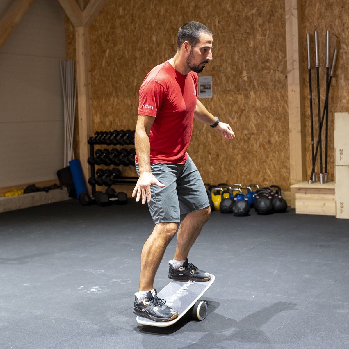 Balance Board Balancebrett aus Holz mit Rolle