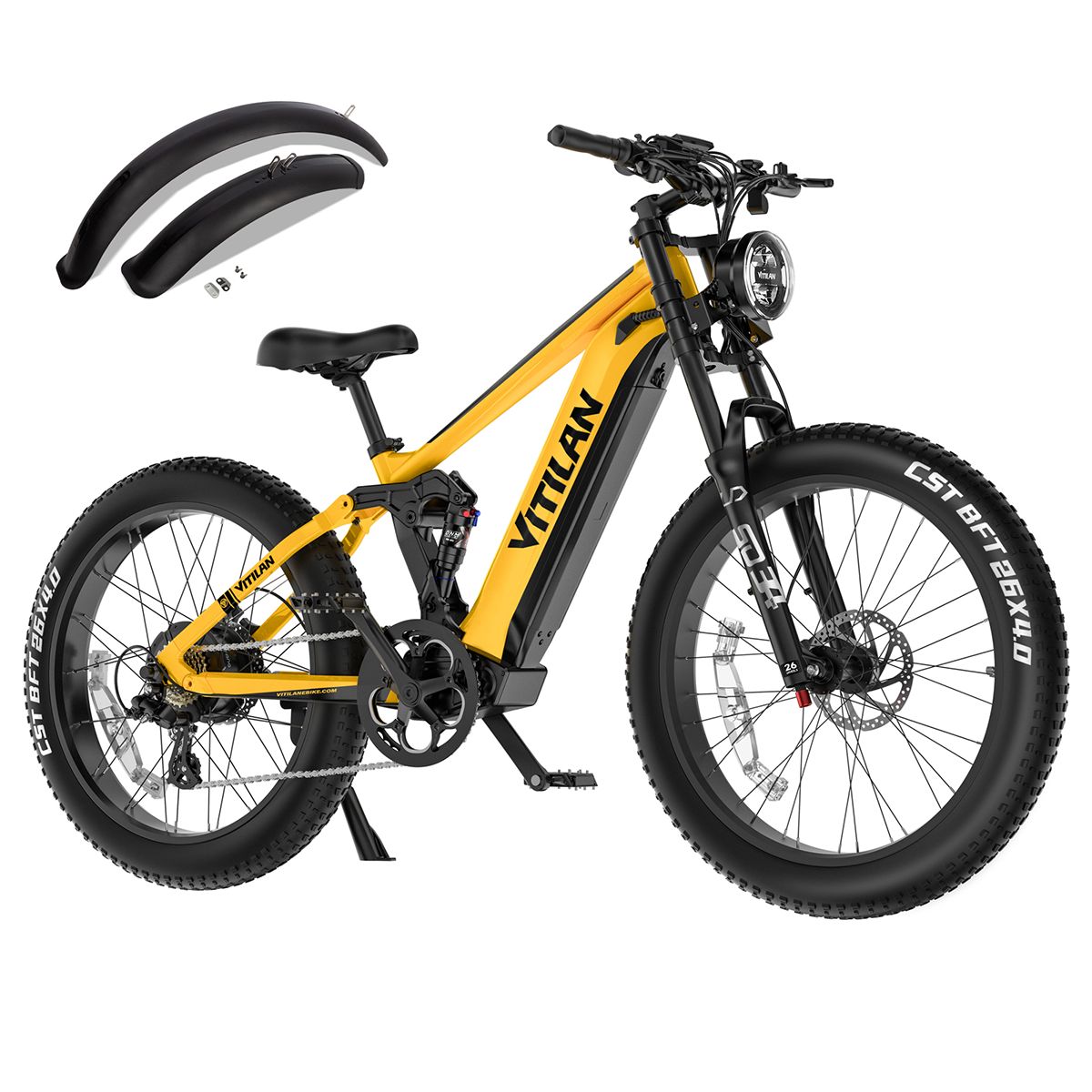 Gelbes E-Bike mit schwarzen Elementen. Frontscheinwerfer, Schutzbleche. VITILAN Logo. CST BFT 26x4.0 Reifen.