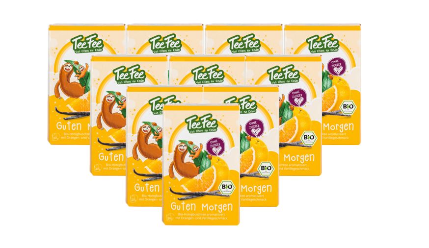 Mehrere Packungen TeeFee Kindertee. Aufdruck: Guten Morgen, Bio, Orange, Logo. Verpackung mit Illustrationen.