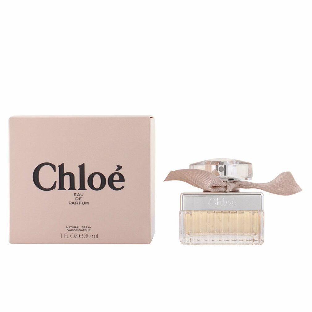 Chloé Eau de Parfum Flakon und Verpackung. Beige Box mit schwarzem Schriftzug Chloé. Flakon mit Schleife.