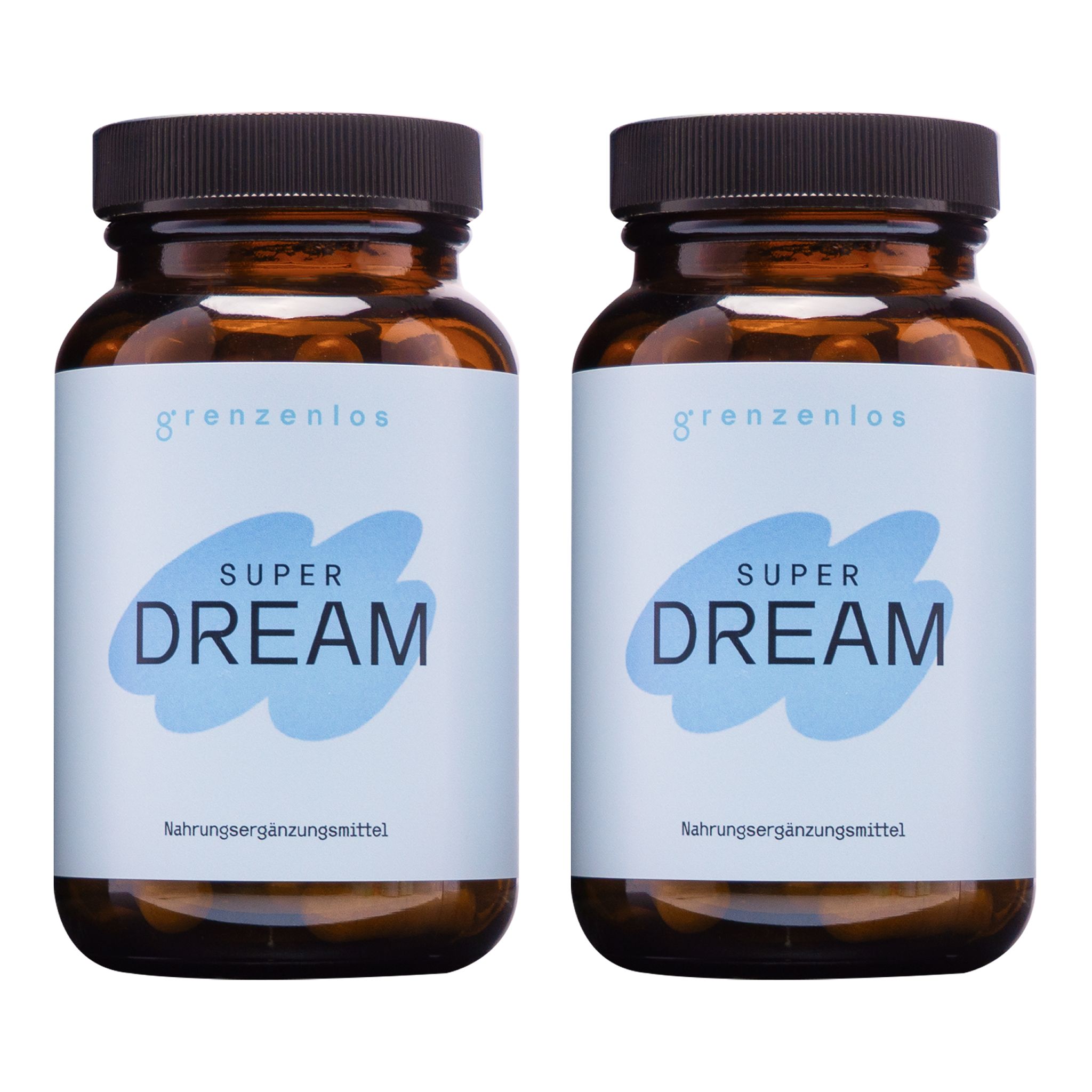 Zwei braune Glasflaschen mit Etikett 'grenzenlos SUPER DREAM' nebeneinander.