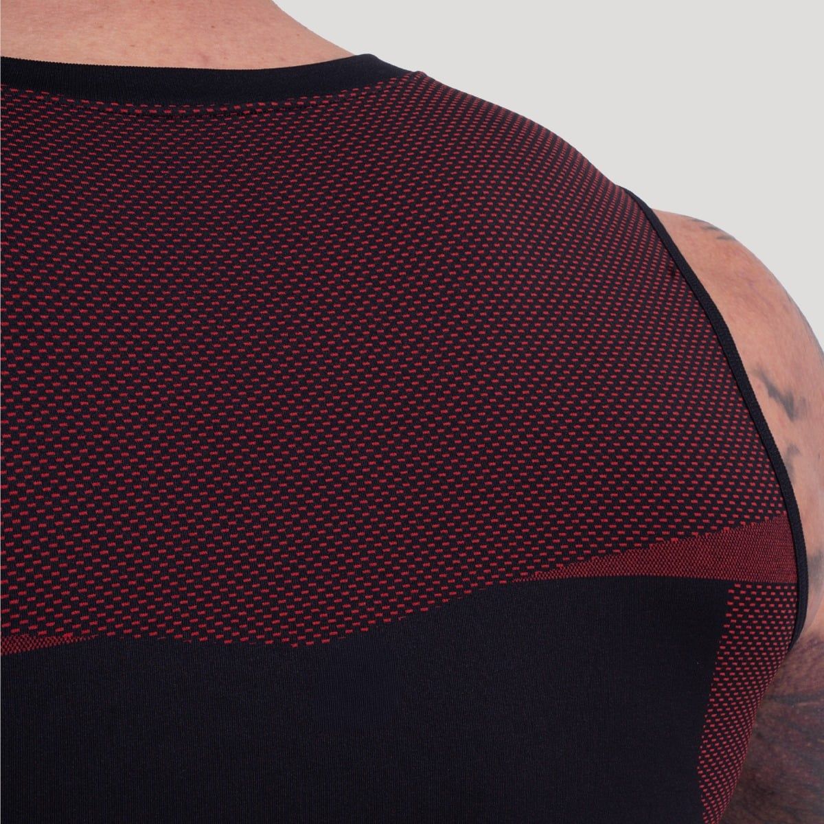 GymBeam Sport-Tanktop Herren nahtlos Slim mit Kontrastmuster OG1 Schwarz/Rot