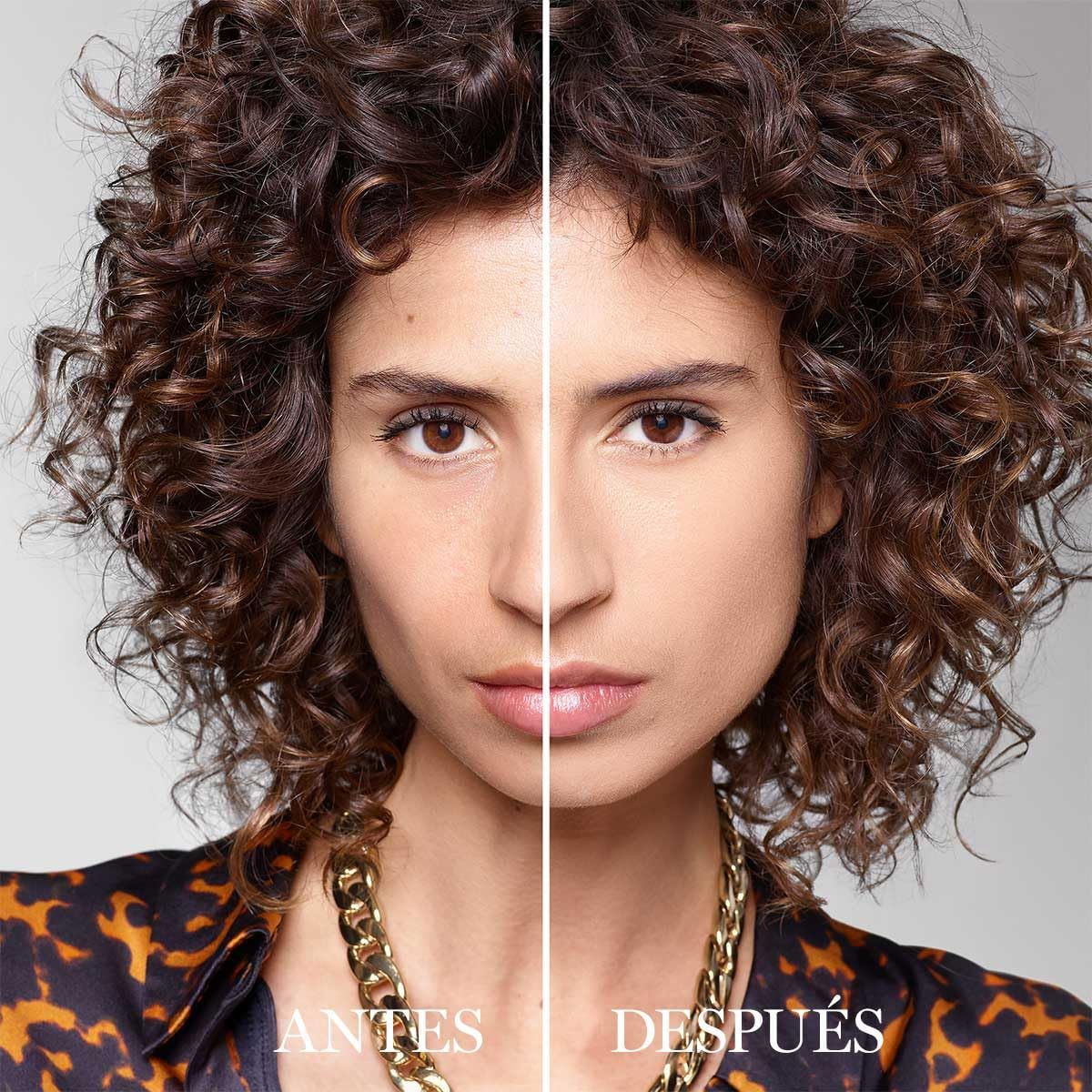 Gesicht einer Frau, geteilt in zwei Hälften. Links: Vorher. Rechts: Nachher. Deutlicher Unterschied im Hautton und Aussehen.