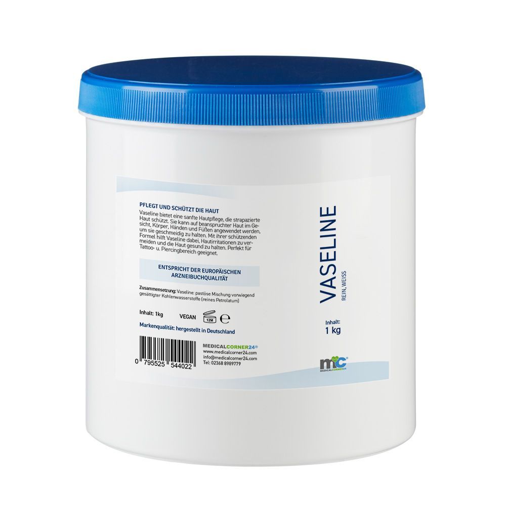 Weißer Eimer mit blauem Deckel. Aufschrift: Vaseline, 1 kg. Text: Pflegt und schützt die Haut. Entspricht der europäischen Arzneibuchqualität.