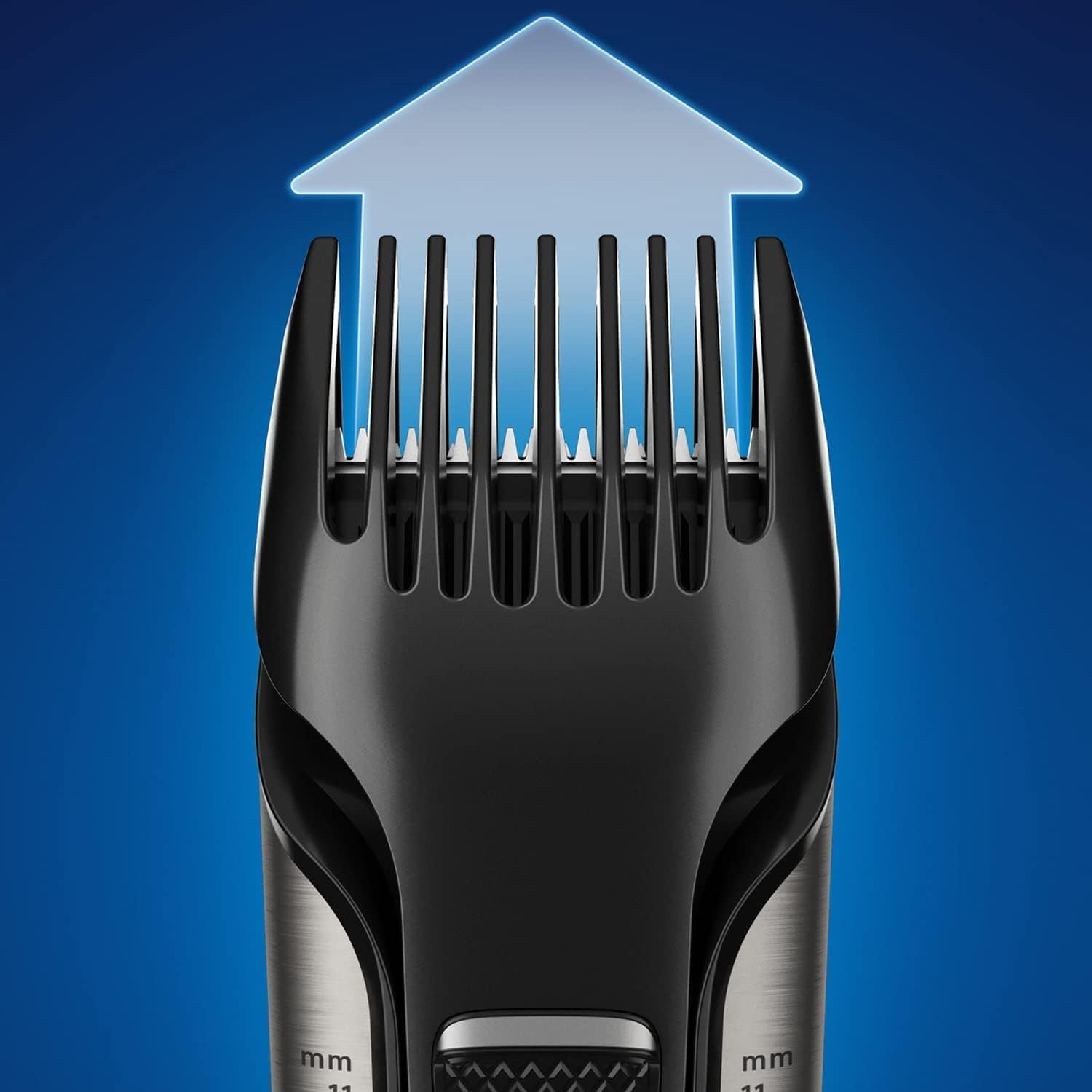 Philips Bodygroom Series 7000 mit integriertem Kammaufsatz