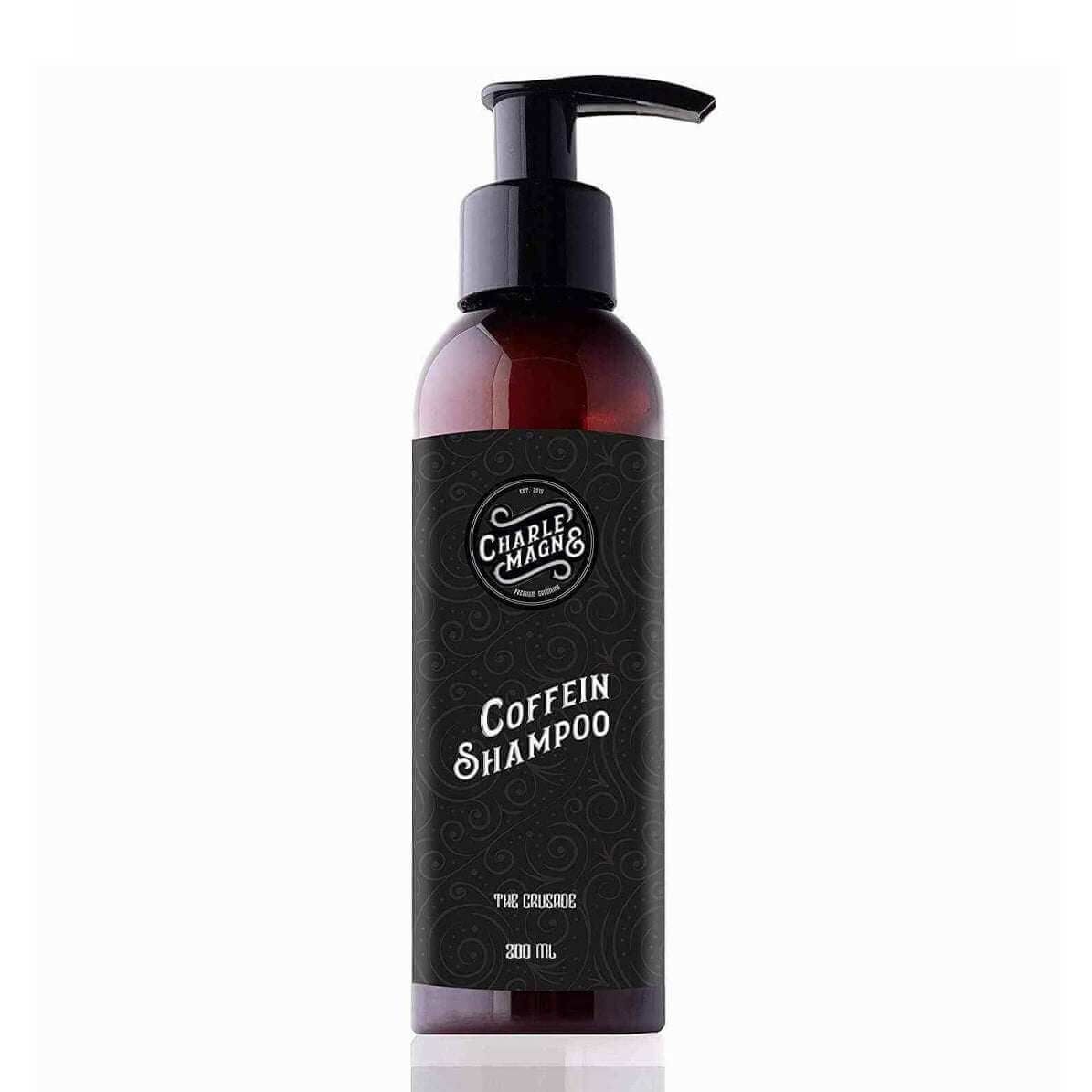 Braune Flasche mit schwarzem Pumpkopf. Etikett mit Schriftzug "Coffein Shampoo" und Logo. Produktname und Marke sichtbar.