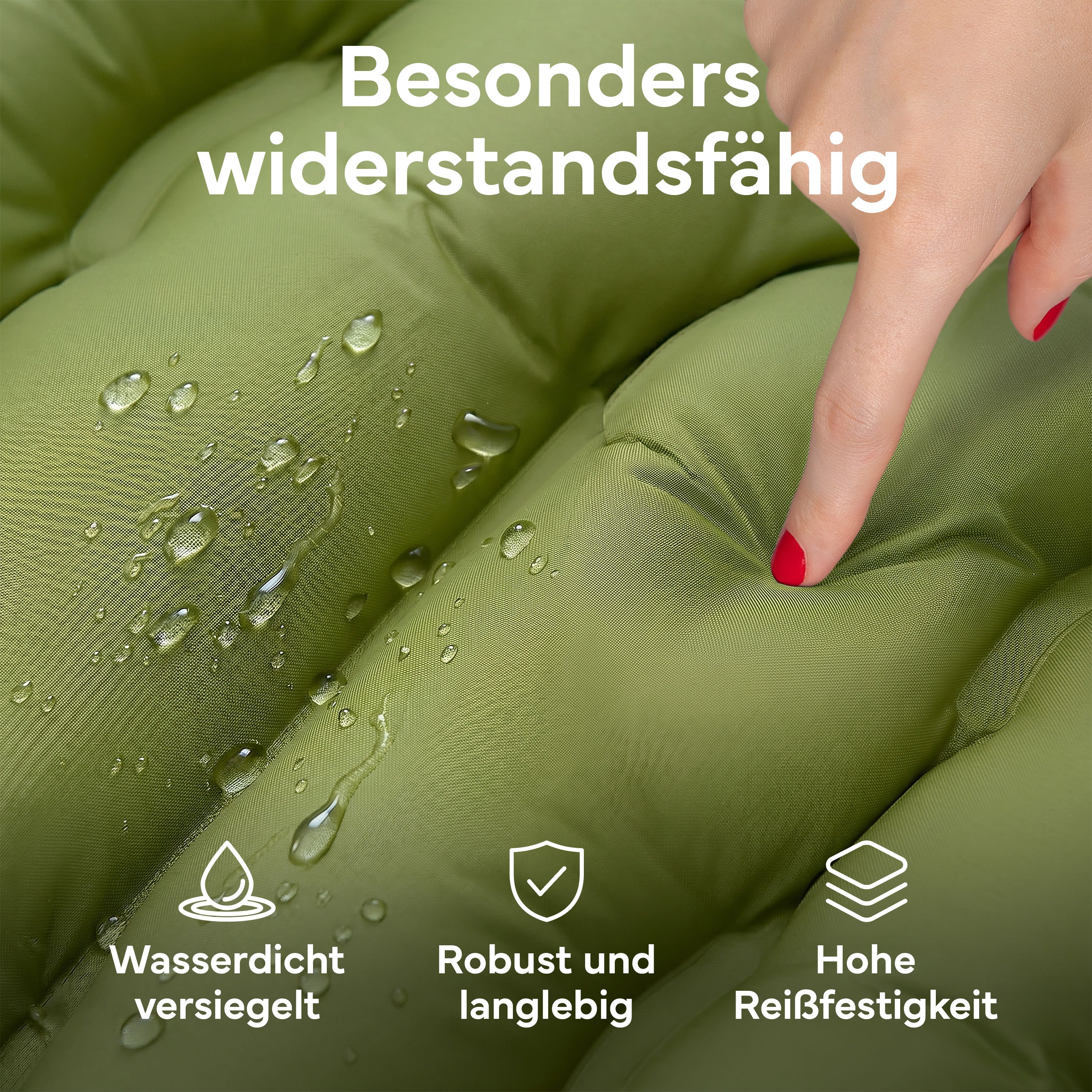 Nahaufnahme einer grünen Isomatte, die Wasserdichtigkeit, Robustheit und hohe Reißfestigkeit zeigt.
