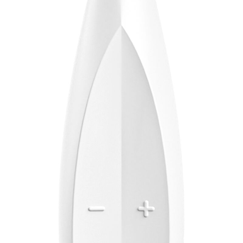 Nahaufnahme eines weißen Vibrators. Zwei Knöpfe mit Plus- und Minuszeichen. Geometrische Formgebung.