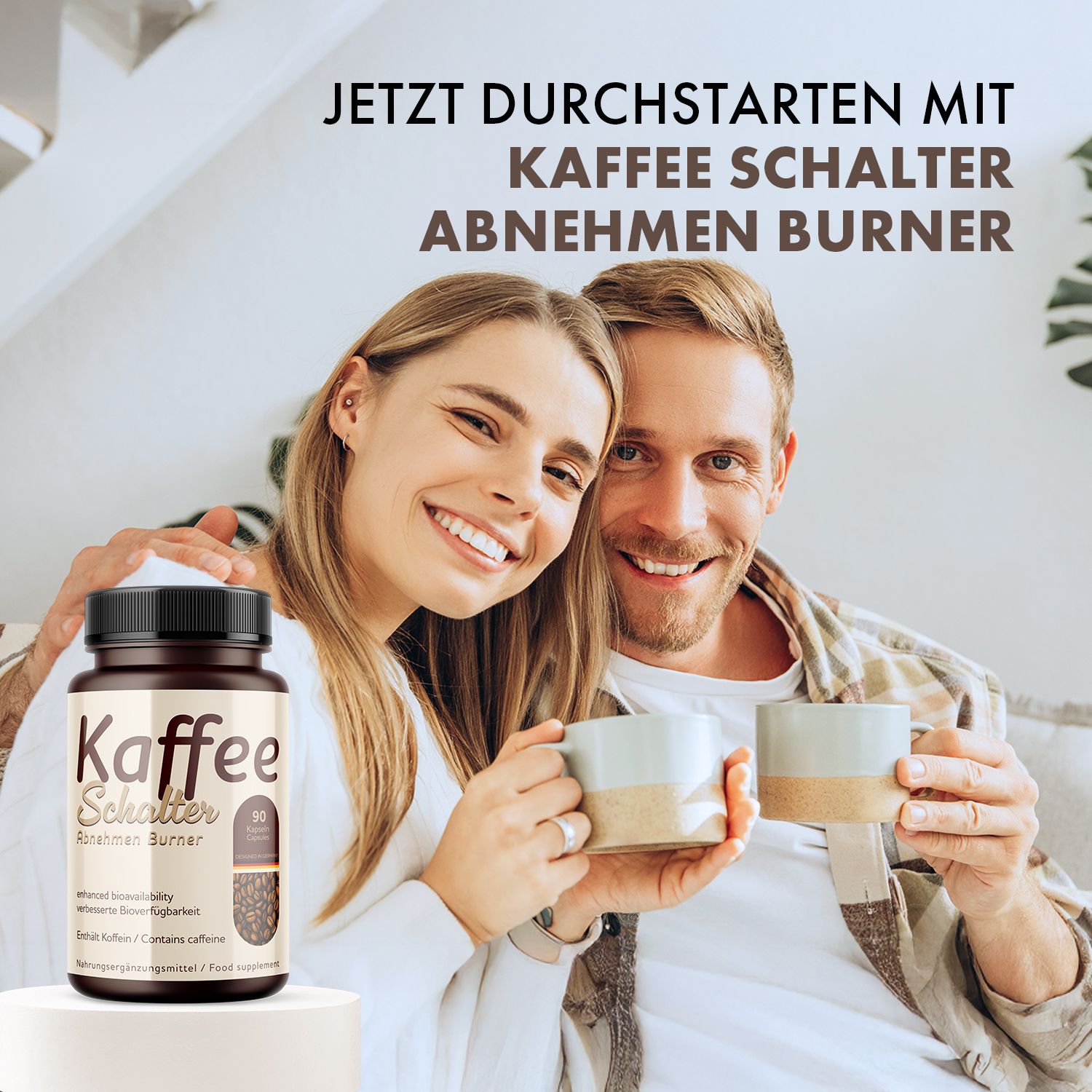Paar mit Kaffeetassen und Kapsel-Dose. Aufschrift: Kaffee Schalter Abnehmen Burner. Text: Jetzt durchstarten.