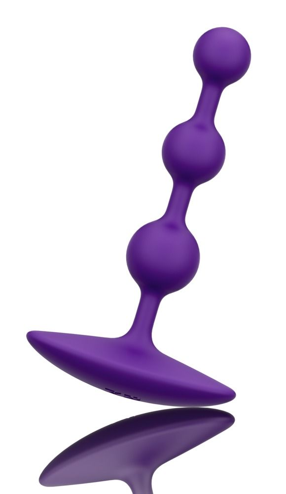 Lila Analperlen mit drei Kugeln und einem flachen Griff. Schräge Ansicht mit Reflexion.