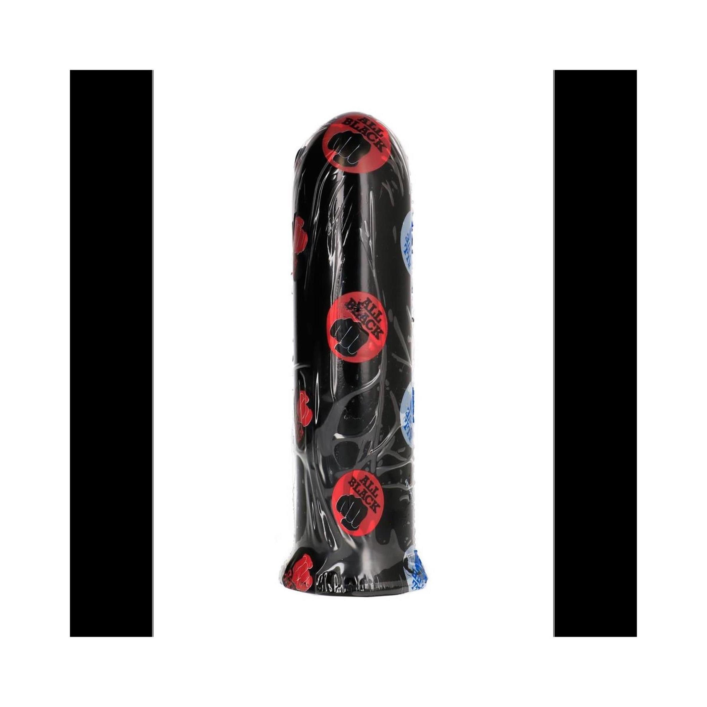 Schwarzer, zylindrischer Gegenstand in Folie. Rote und blaue Kreise mit Text. Unterteil breiter.