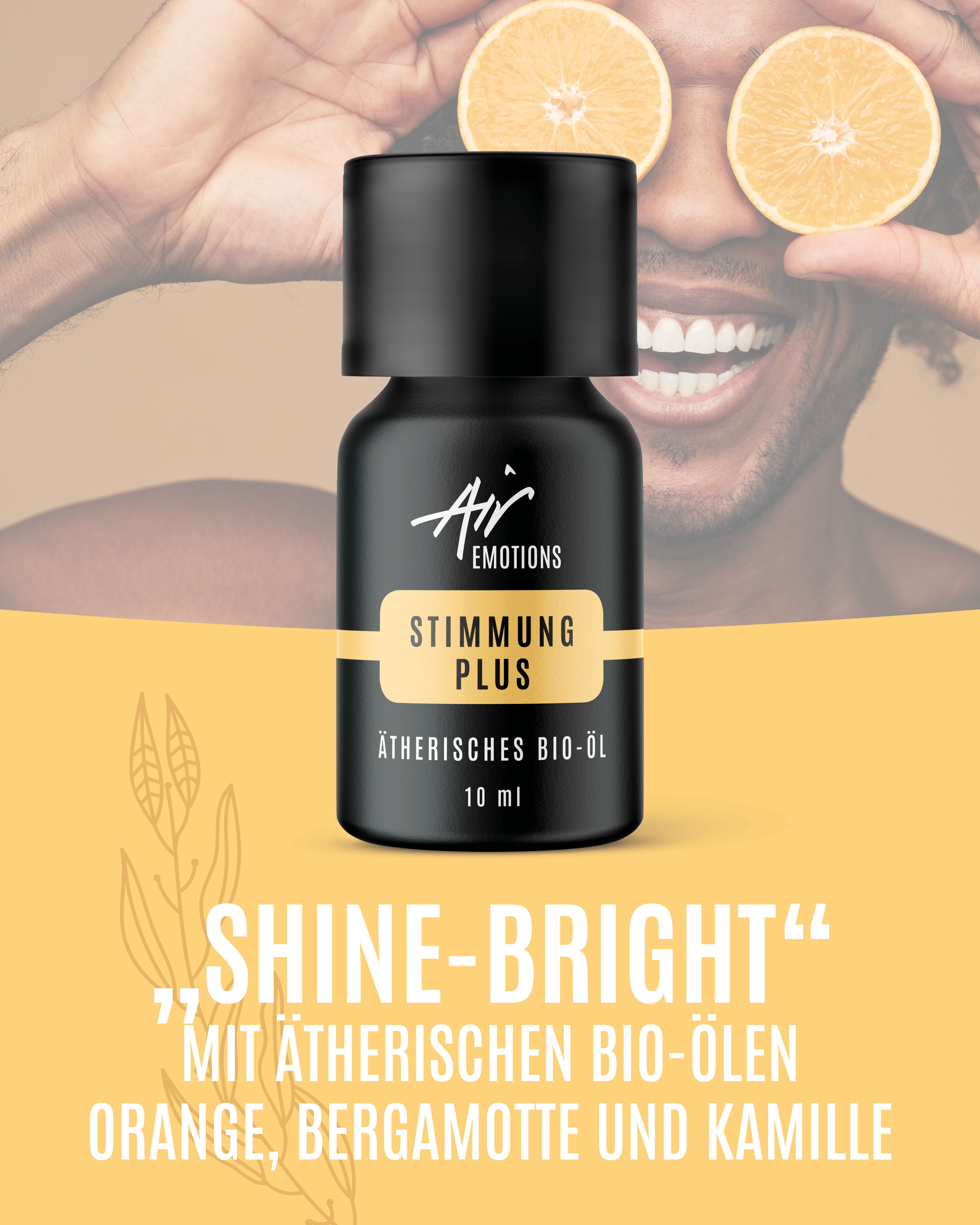 Schwarze Flasche mit Etikett. Aufschrift: Ätherisches Öl "Stimmung plus". 10 ml. Hintergrund: Mann mit Orangen.