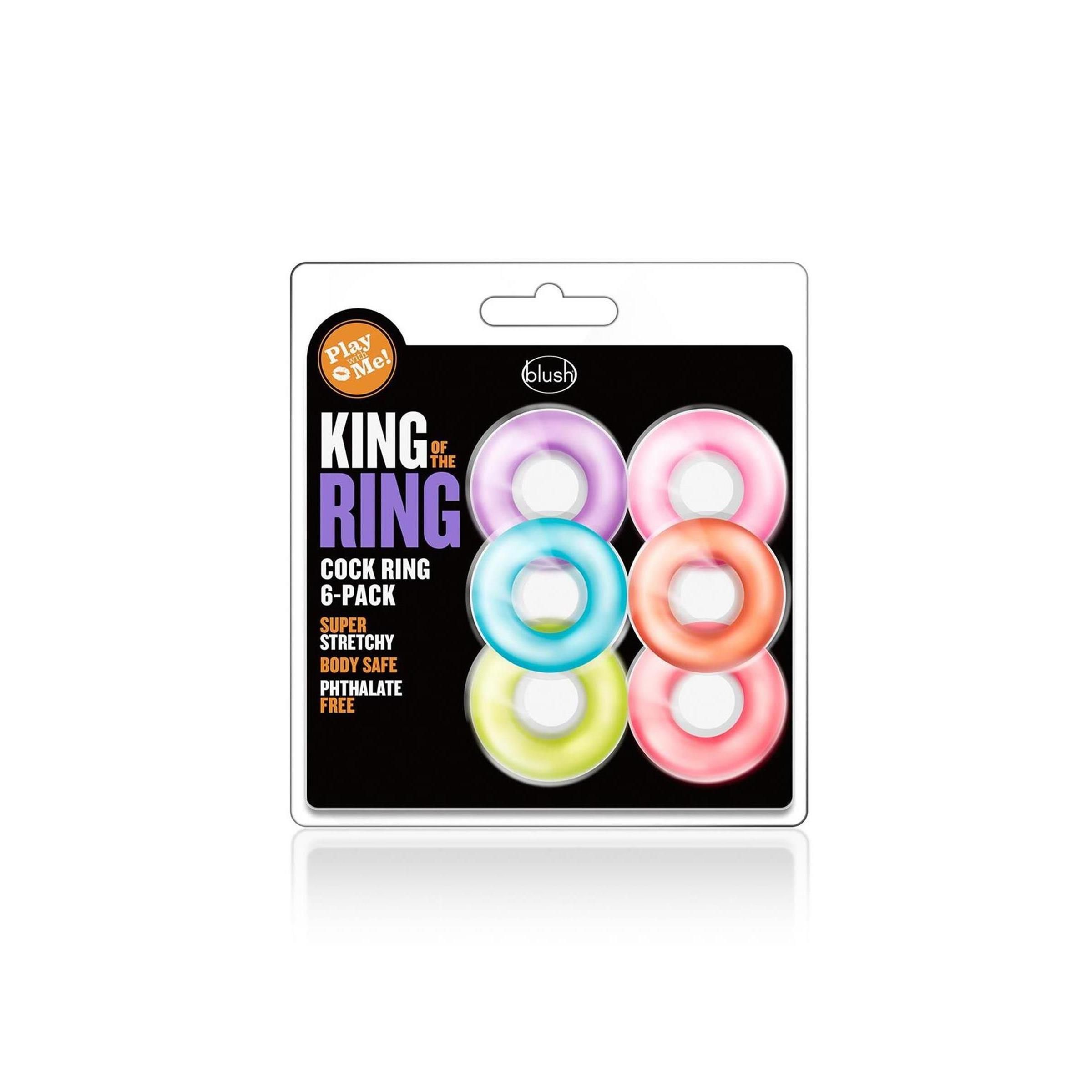 Verpackung mit sechs Cockringen. Produktname: KING OF THE RING 6-PACK. Marke: Blush. Text: Super Stretchy, Body Safe, Phthalate Free.