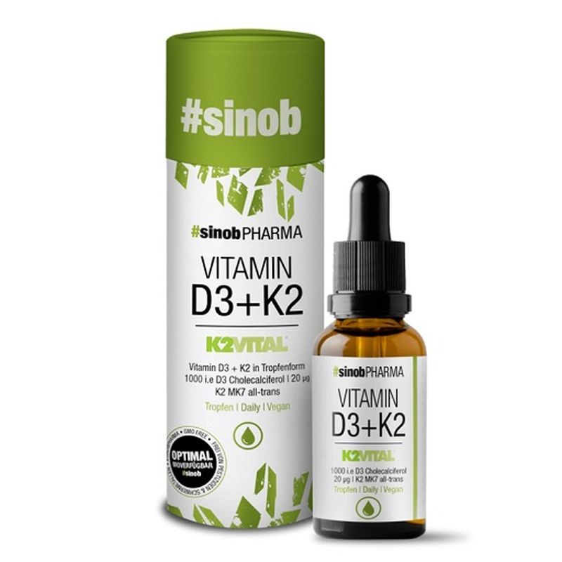 Sinob Vitamin D3+K2 Flasche mit Tropfer und Verpackung. Grün-weißes Design. Enthält Vitamin D3 und K2. Vegan.
