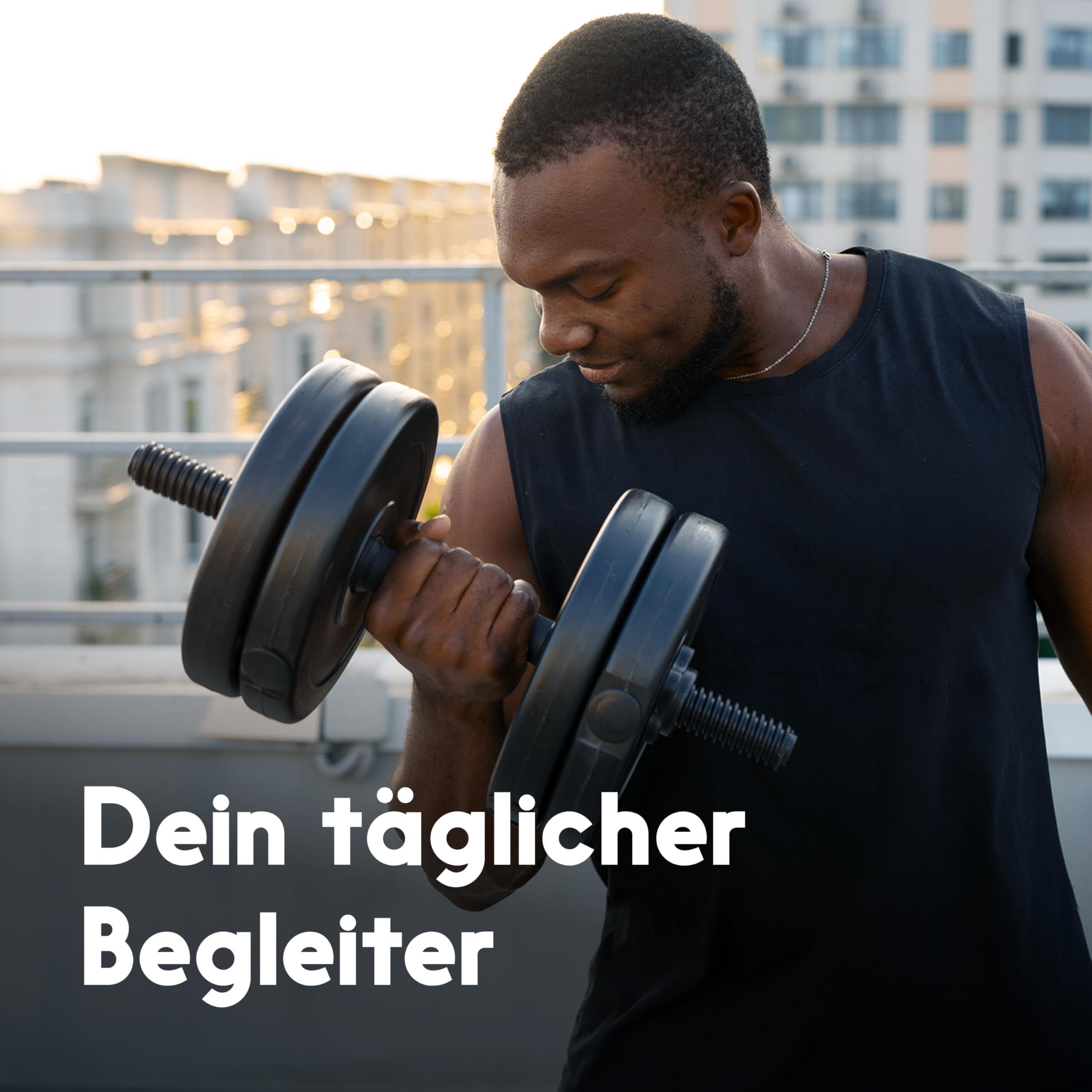 Mann hebt Hantel. Text: Dein täglicher Begleiter.