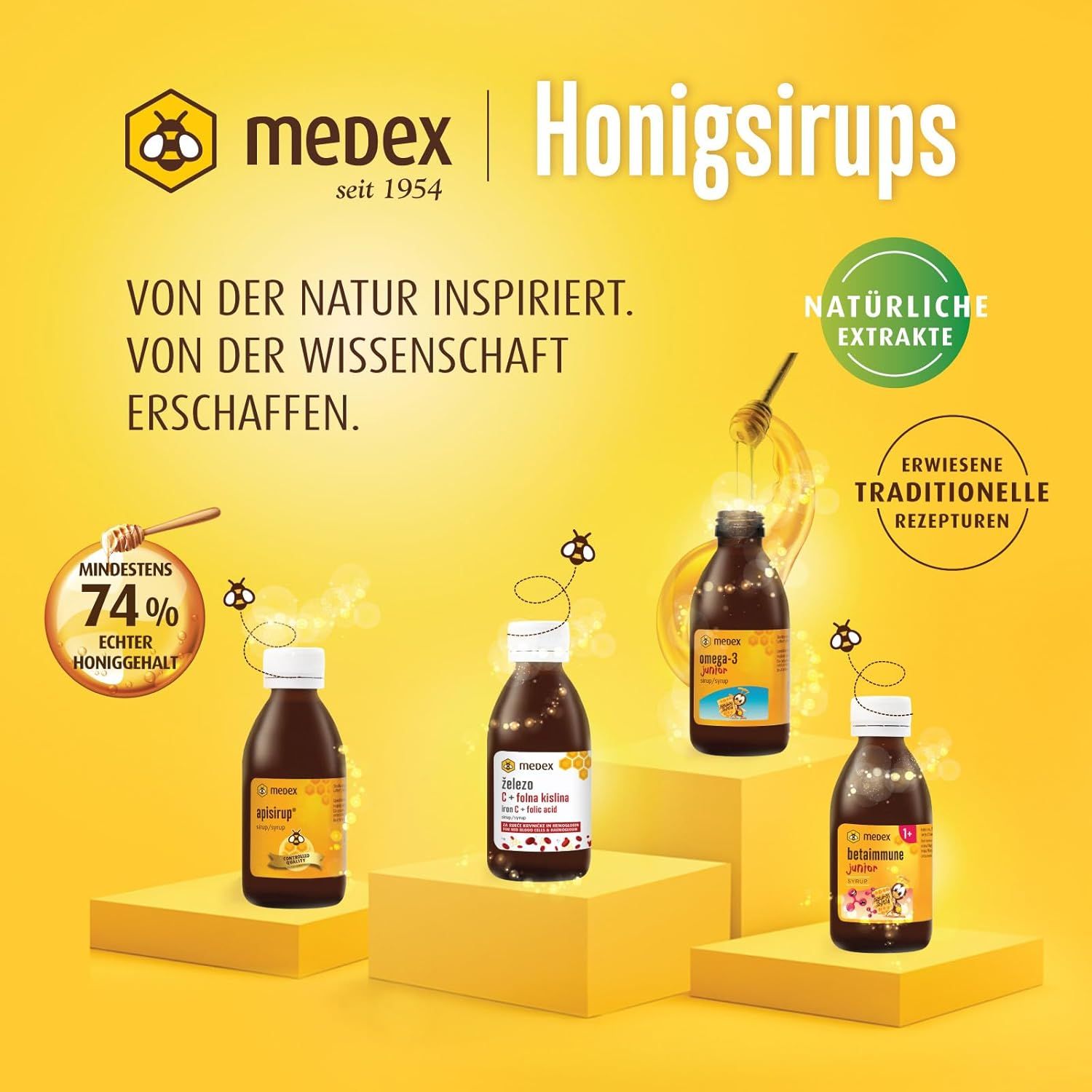 Gelber Hintergrund. Vier Flaschen Honigsirup. Text: Von der Natur inspiriert. Mindestens 74% echter Honiggehalt. Natürliche Extrakte.