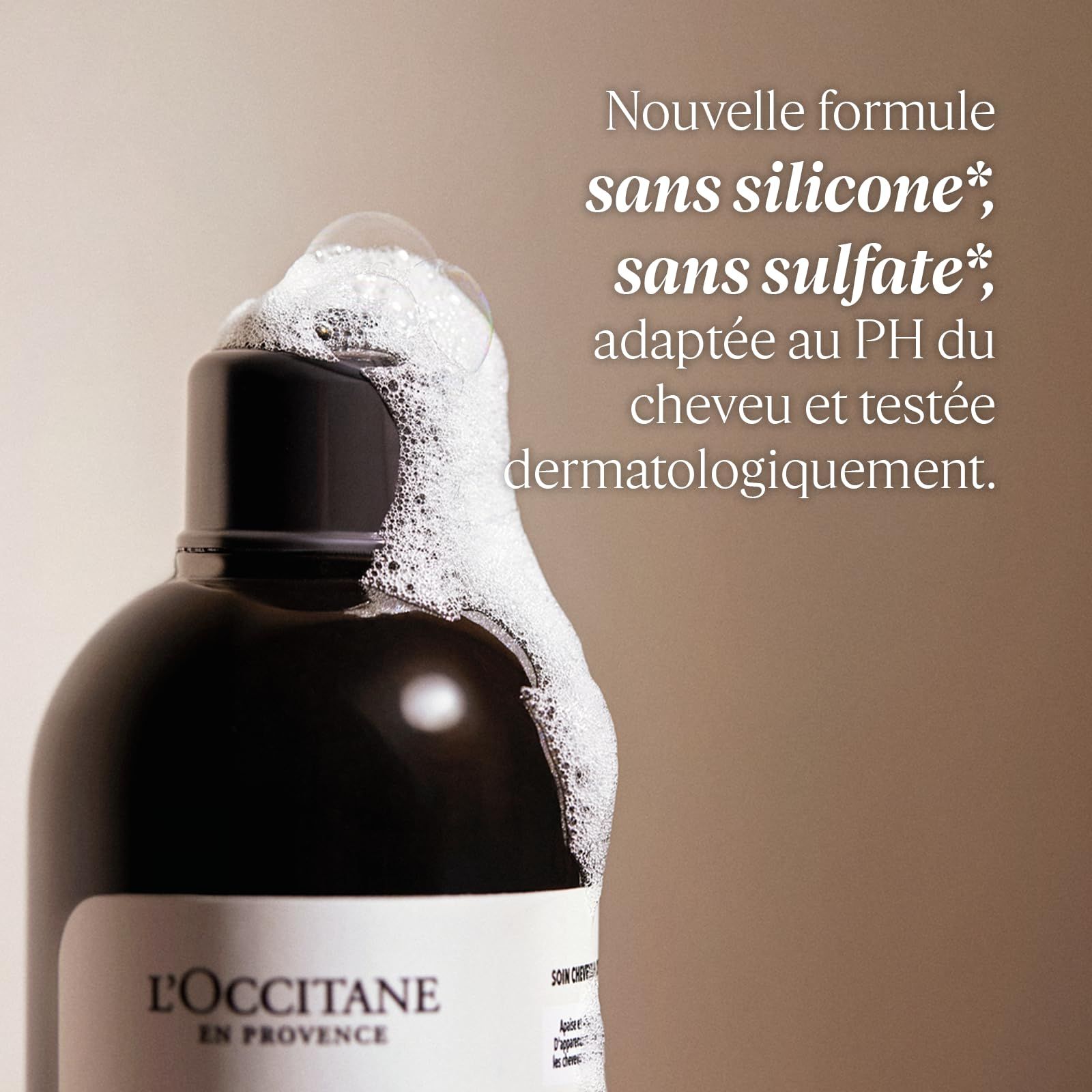 Frau mit langen Haaren, L'Occitane Spülung.