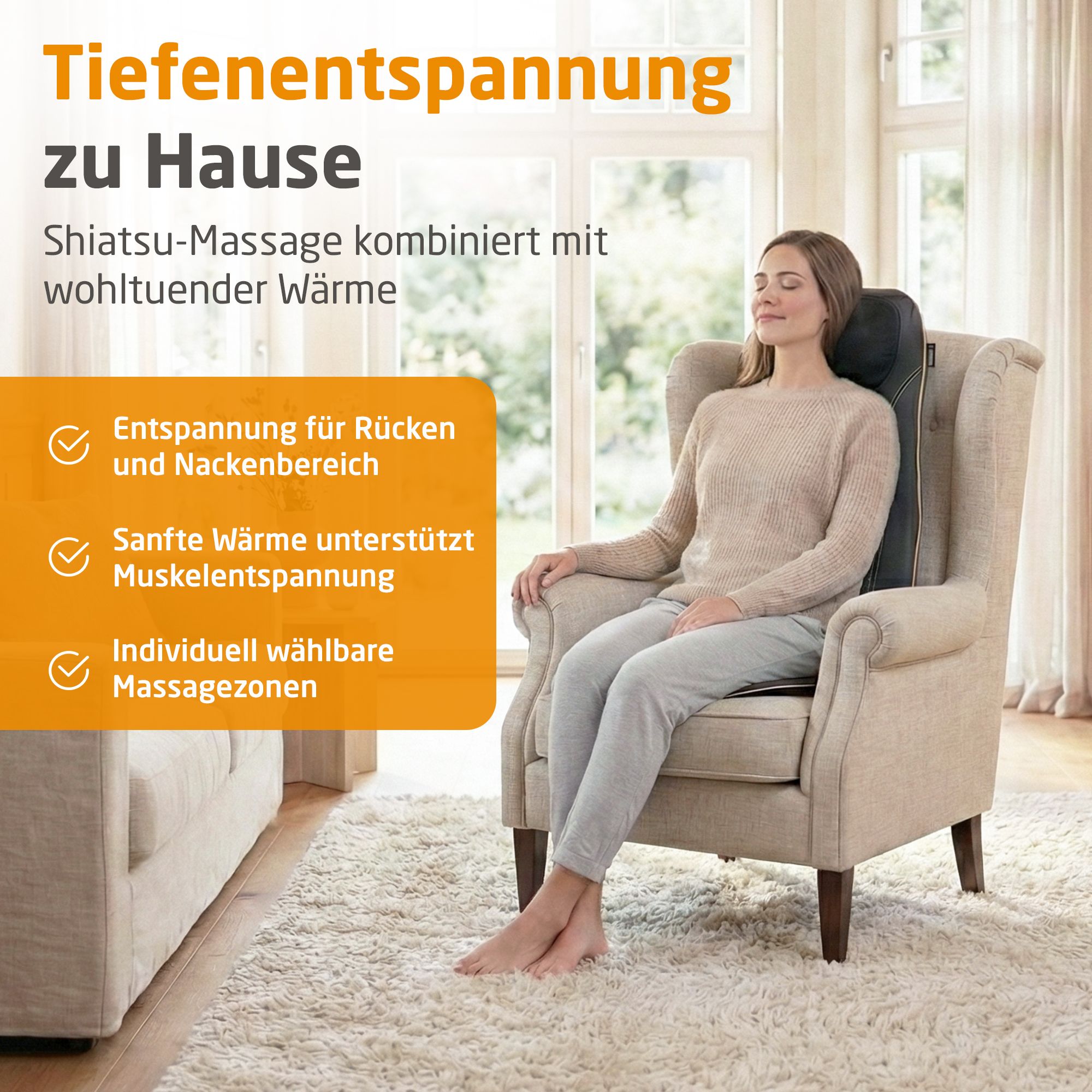 Frau entspannt in Sessel mit Massagematte. Shiatsu-Massage kombiniert mit Wärme.