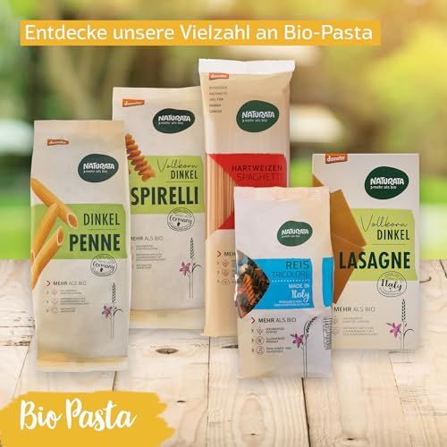 Verschiedene Naturata Bio-Pastapackungen, darunter Dinkel Penne, Spirelli und Spaghetti.