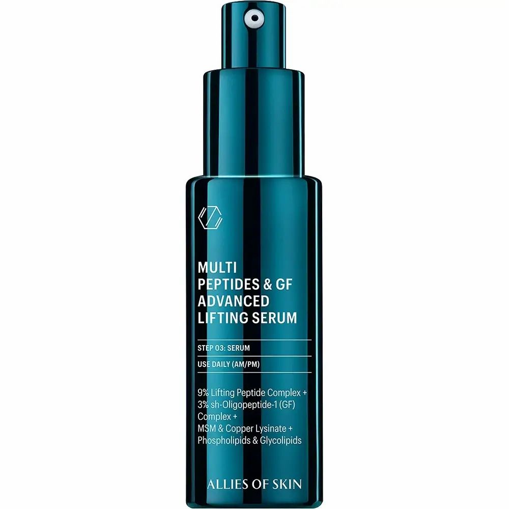 Dunkelblaue Serumflasche mit Sprühkopf. Beschriftung: Multi Peptides & GF Advanced Lifting Serum. Marke: ALLIES OF SKIN.